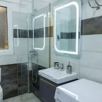 Premium Jonufer Vlorë