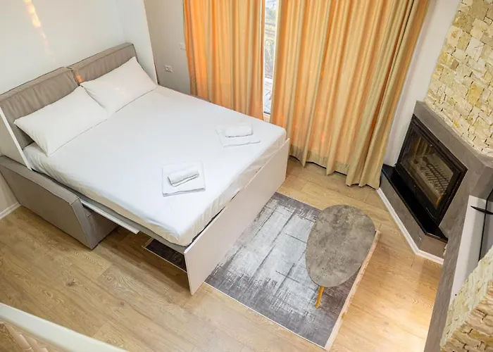 Premium Jonufer Vlorë