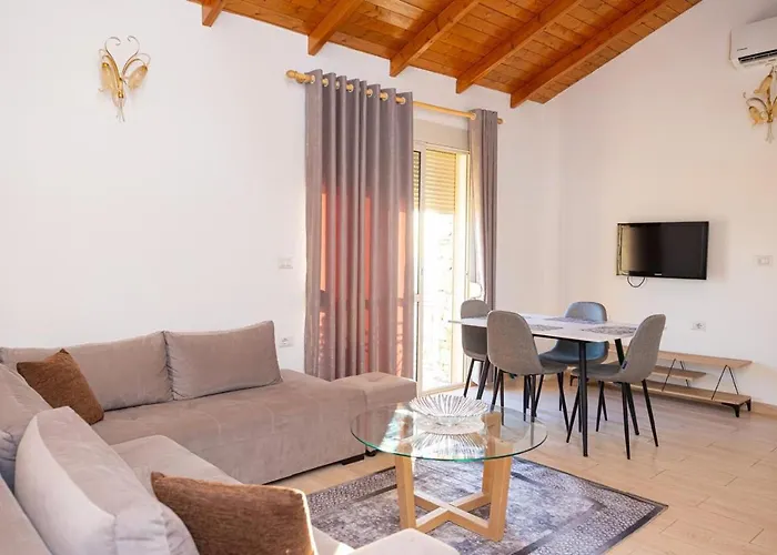 Premium Jonufer Vlorë